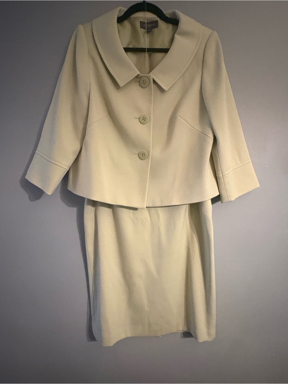 Vintage Liz Claiborne Cropped Blazer & Pencil Skirt Suit Set - Light Sage Green